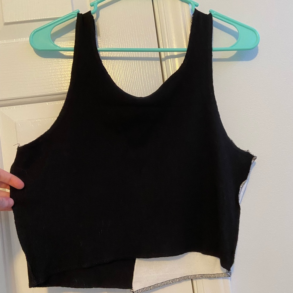 SHEIN Tank Top - Picture 3 of 3